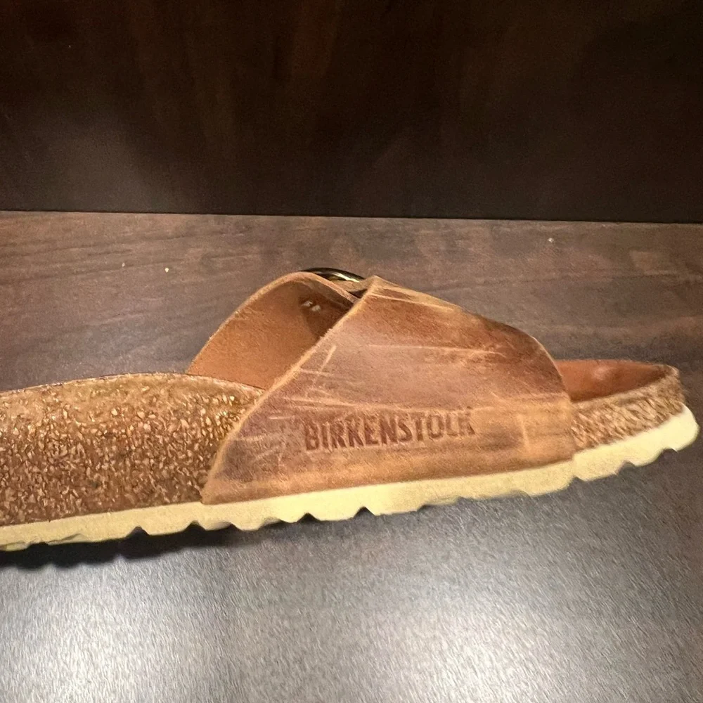 Birkenstock Brown Sandals with Gold Buckle - Picture 5 of 6